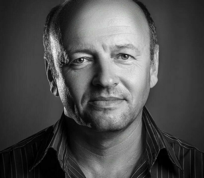 Борис Трейбич - художественный руководитель, актёр