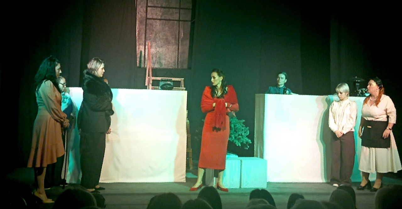 <span style="font-weight: bold;">литературные встречи: из книги на сцену</span>&nbsp;